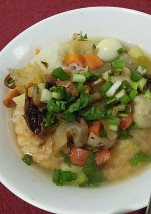 Foto resep Sop kikil sapi dengan pastel ubi