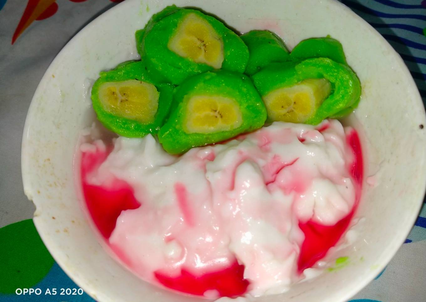 Es pisang ijo Gampil