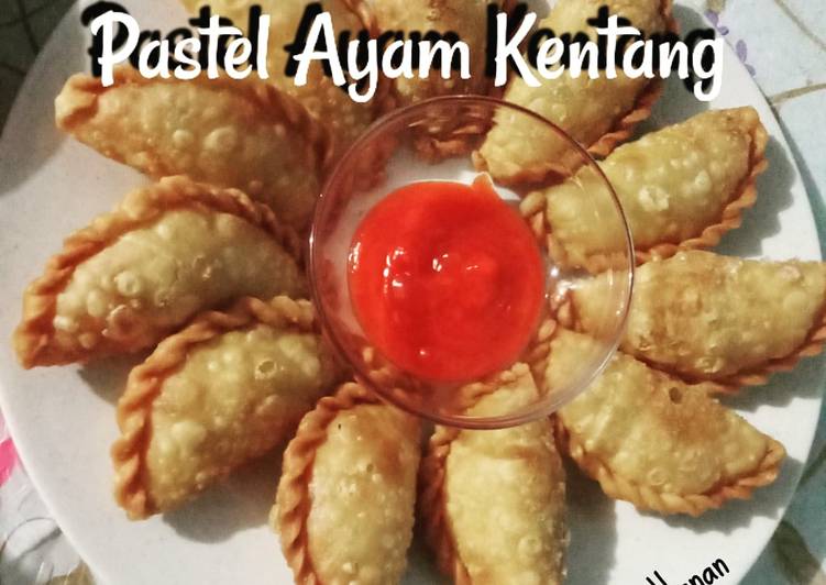 Pastel Ayam Kentang