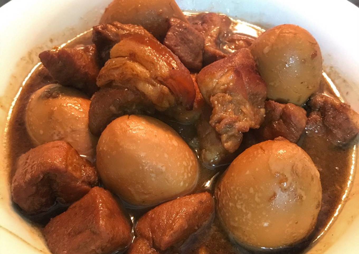 Lo bak/caramelized pork(semur daging babi)