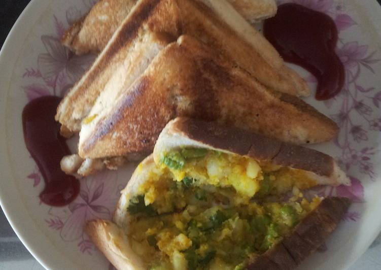 Easiest Way to Make Quick Matar aloo grill sandwich