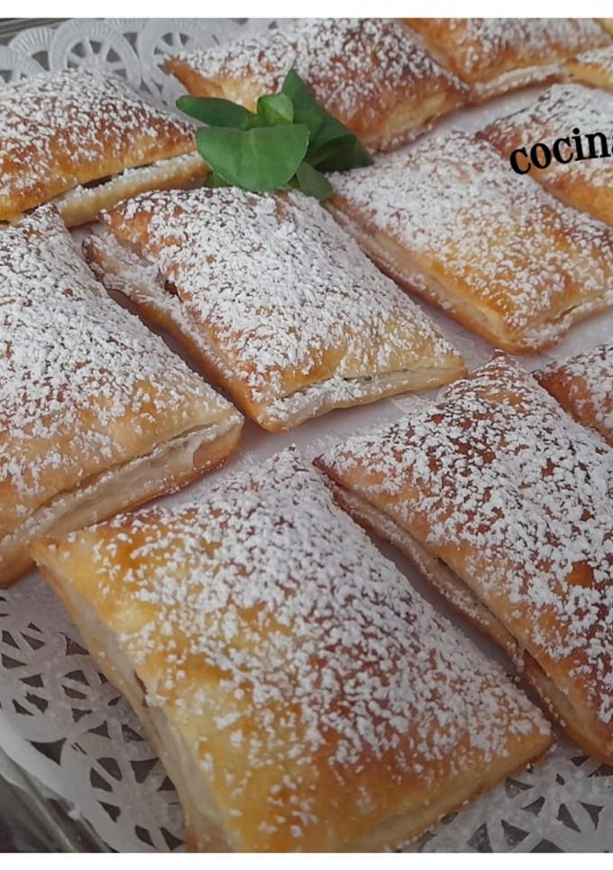 Una foto de Miguelitos de crema pastelera