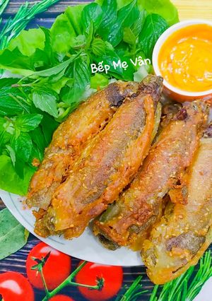 Hình của món Cá chạch chiên mè trắng.