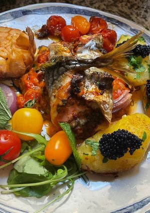 Une photo de 🐬Filets 🌶️de maquereaux 🦈farcis le goût des épices 🪹🍂