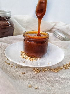 Una foto de Salsa de caramelo salado vegano
