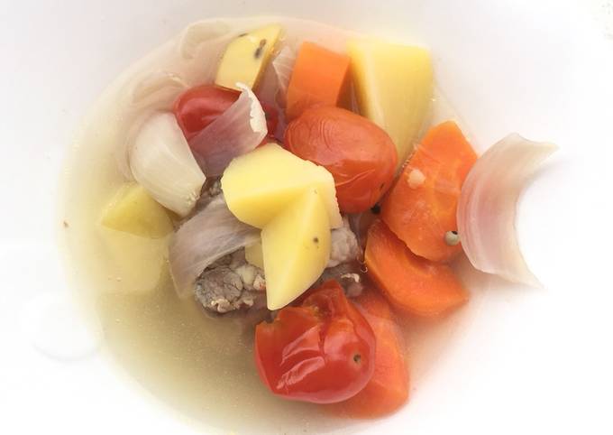 Potato And Carrot In White Pepper Pork Soup