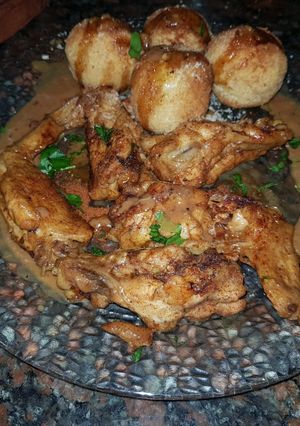 Una foto de Alitas de pollo al ajillo