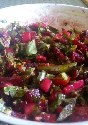 A picture of Rosy Cheeks Salad.