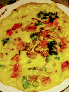 रोटी का चीला (Roti ka cheela recipe in hindi) रेसिपी मुख्य फोटो