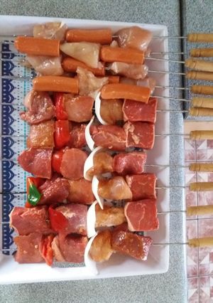 Una foto de Anticuchos dieciocheros con adobo
