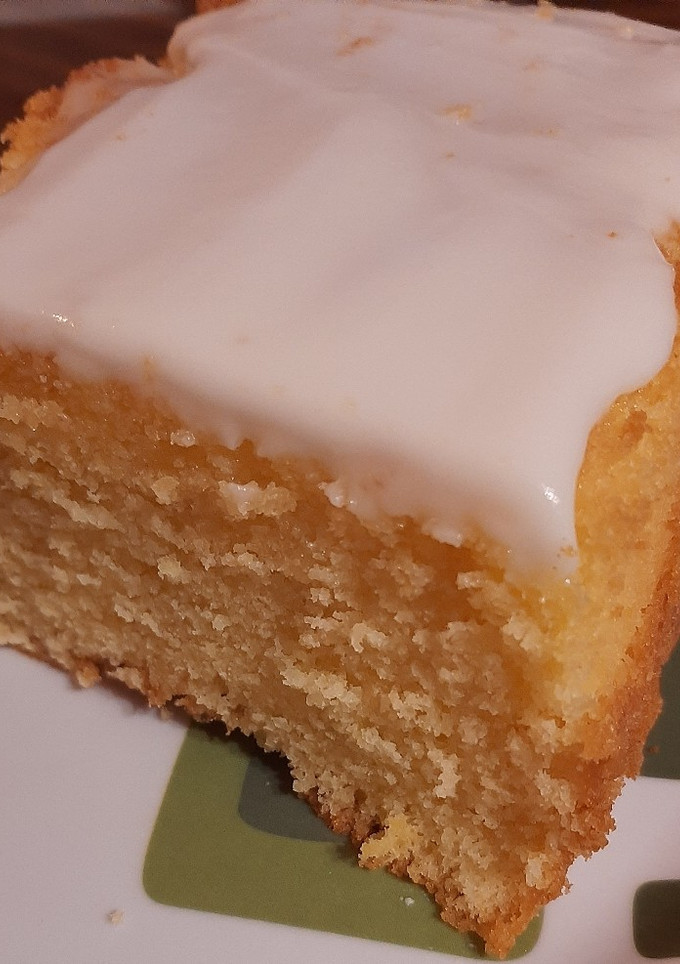 Una foto de Budín húmedo de limón 🍋🍋