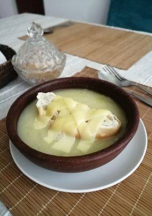 Una foto de Sopa de Cebolla