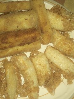 A picture of Fried Yam fingers.