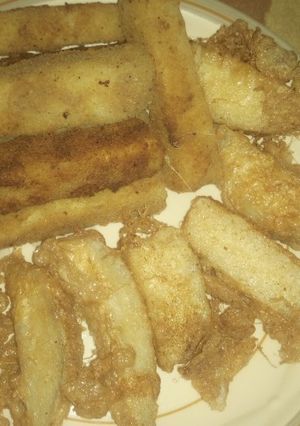 A picture of Fried Yam fingers.