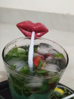 ब्लू लैगून लेमोनेड (blue lagoon lemonade recipe in hindi) रेसिपी मुख्य फोटो