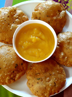 A picture of Aloo masala poori.