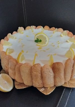 Una foto de Carlota de limón 🍋