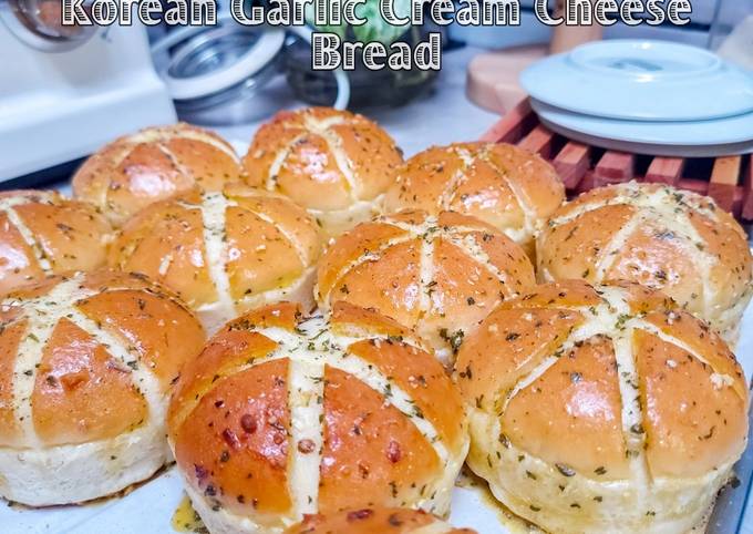 Korean garlic cream cheese bread