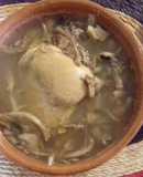 Pollo con escobetas (hongos)