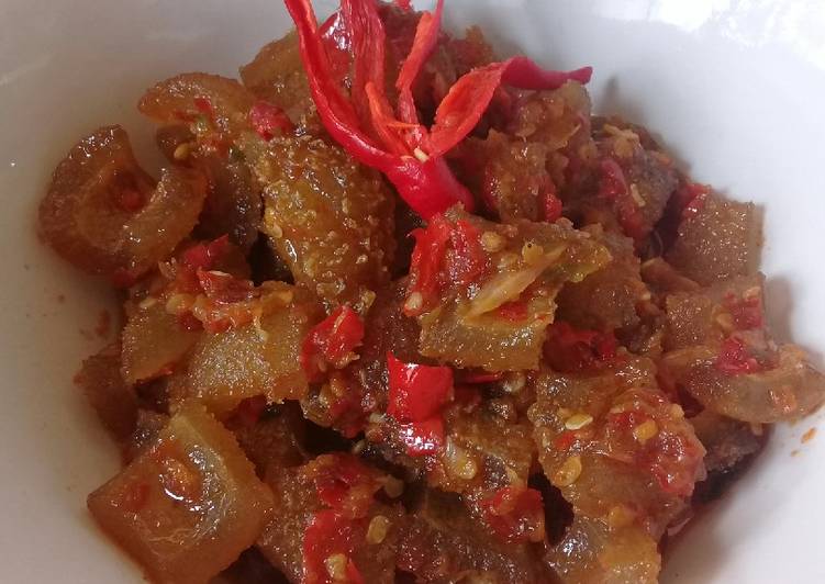 Cara Menyajikan Kikil Balado Nikmat Lezat