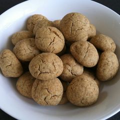 A picture of 'Kinako' Biscuits.