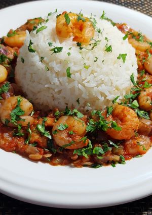Una foto de Enchilada de Camarones con Arroz blanco