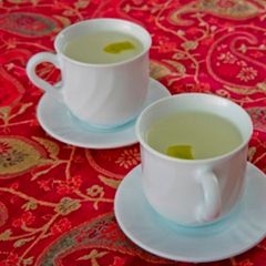 A picture of Orange blossom water tea - kahwa bayda.