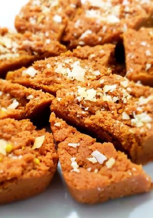 A picture of Coconut maysore pak.