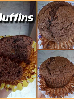 Una foto de Muffins de chocolate🍫 con un corazón de dulce de leche