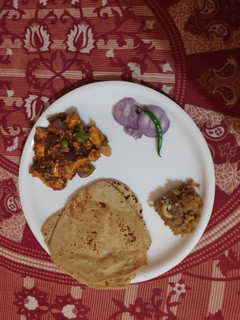 चिल्ली पनीर (Chilli paneer recipe in hindi) रेसिपी मुख्य फोटो