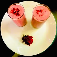 A picture of Strawberry Milk Shake.