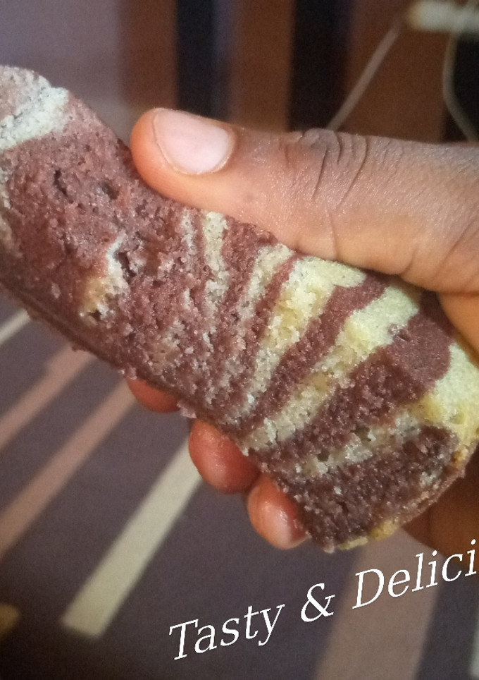 A picture of Simple Zebra Cake.