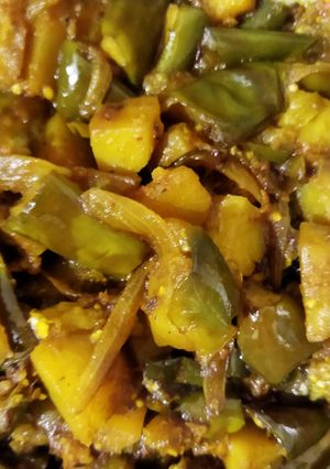 फ्राइड आलू बैंगनी (fried aloo begaini recipe in Hindi) रेसिपी मुख्य फोटो