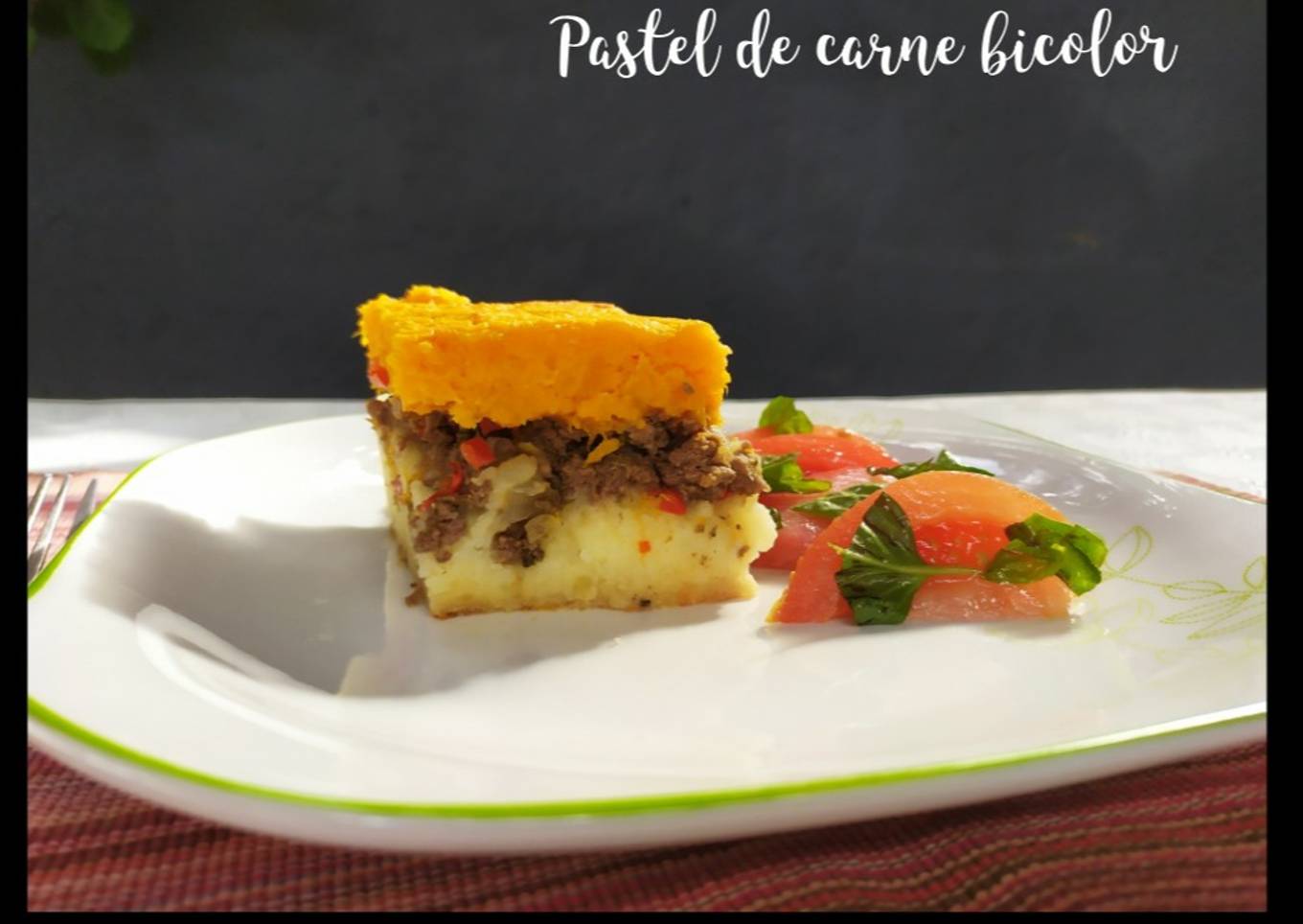 Pastel de carne bicolor