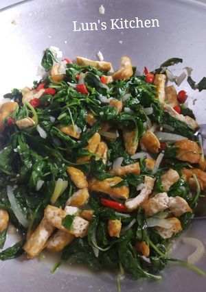 Foto resep Tumisan Bayam Tahu by Lun's Kitchen