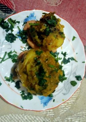 स्टफ्ड पोटैटो (stuffed potato recipe in Hindi) रेसिपी मुख्य फोटो