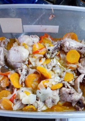 Una foto de Pollo en escabeche