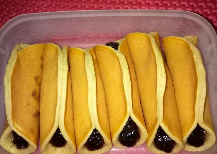 Martabak lenggang selai blueberry