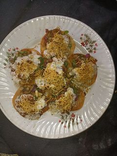 পাপড়ি চাট (papdi chaat recipe in bengali) রেসিপির প্রধান ছবি