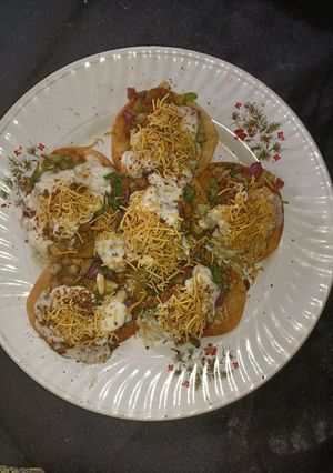 পাপড়ি চাট (papdi chaat recipe in bengali) রেসিপির প্রধান ছবি