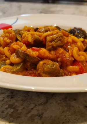 Foto principal de Fideuá de verduras, champiñones y solomillo de cerdo