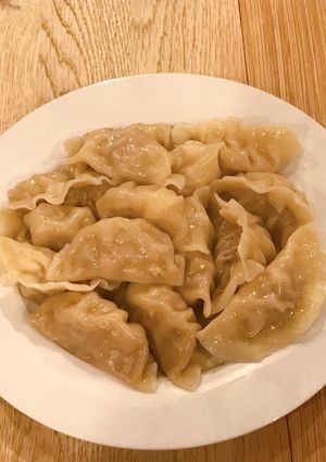 A picture of Prawn and pork dumplings.