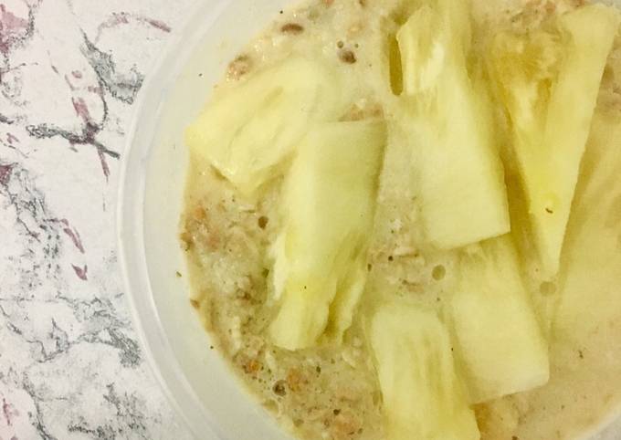 Pineapple overnight oatmeal | Vegan diet friendly