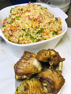 A picture of Egg stir fry rice.