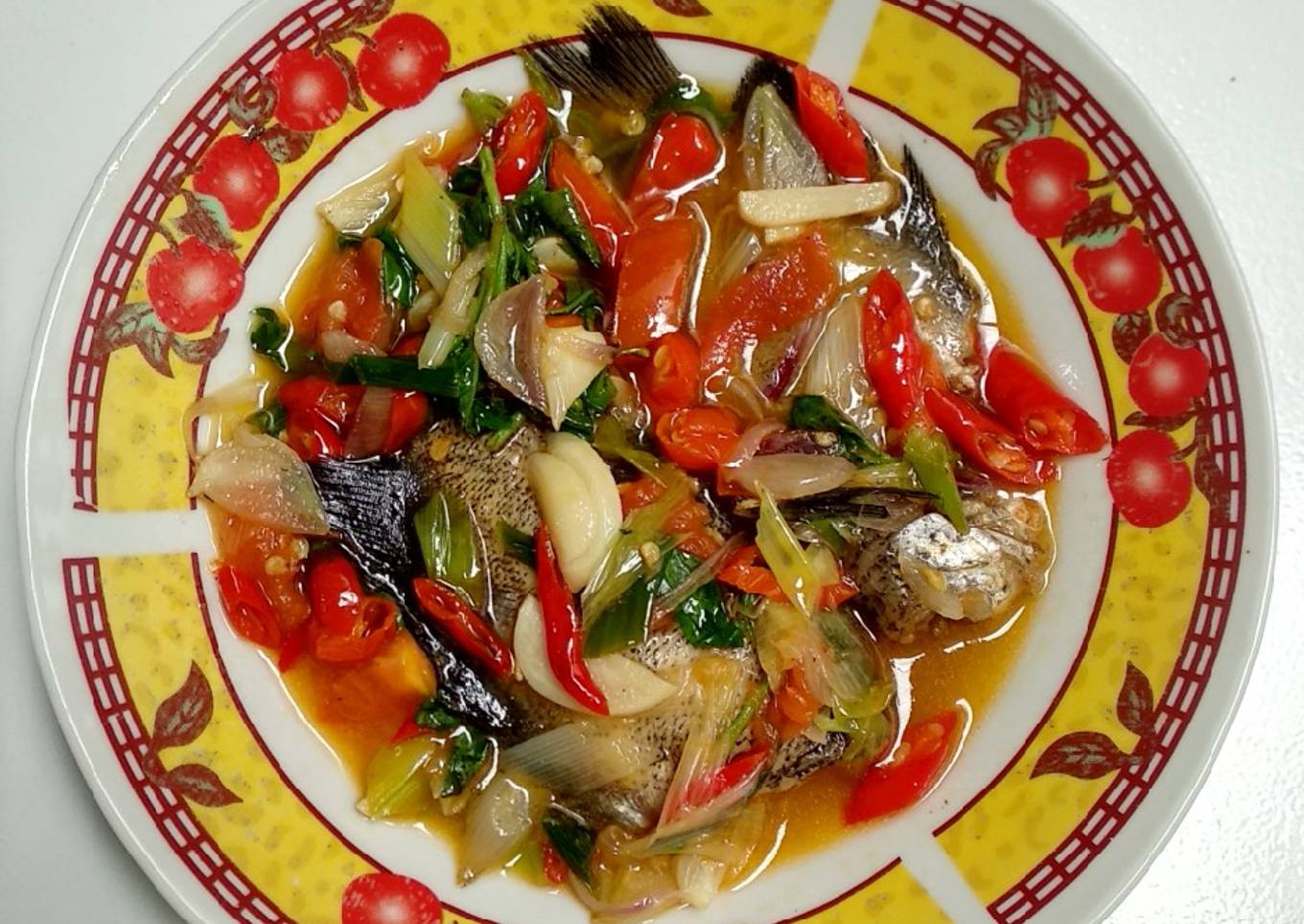 Tumis ikan sepat