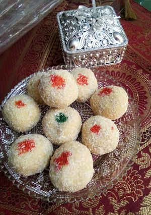દાળિયાના લાડું(Daliya na laddu recipe in gujarati) રેસીપી મુખ્ય ફોટો