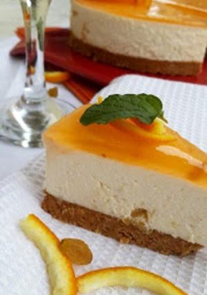 A picture of Orange-raisin ricotta cheese cake.