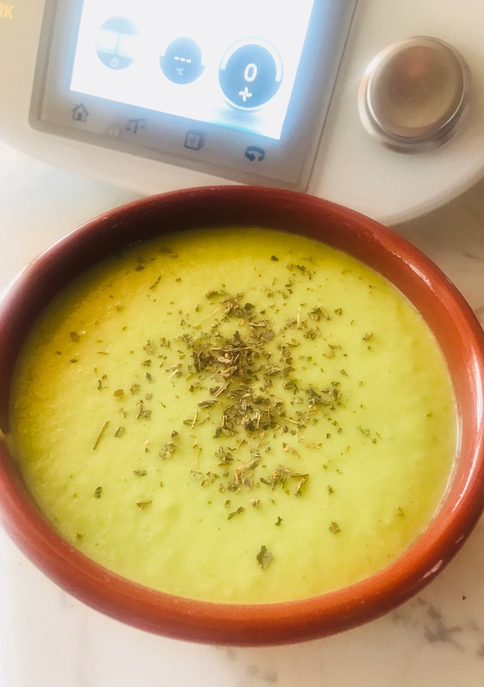 Una foto de Salmorejo Verde Thermomix sin Gluten