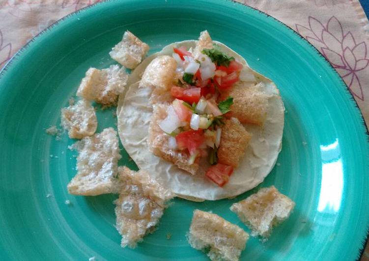 Tacos placeros de chicharrón. ॐ