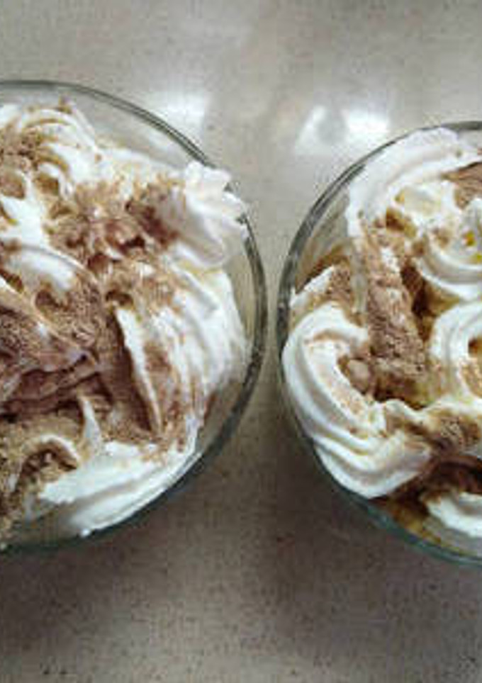 Una foto de Copa rápida de dulce de leche y plátano - sin lactosa
